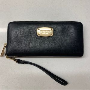 Michael Kors Wallet with wrist strap